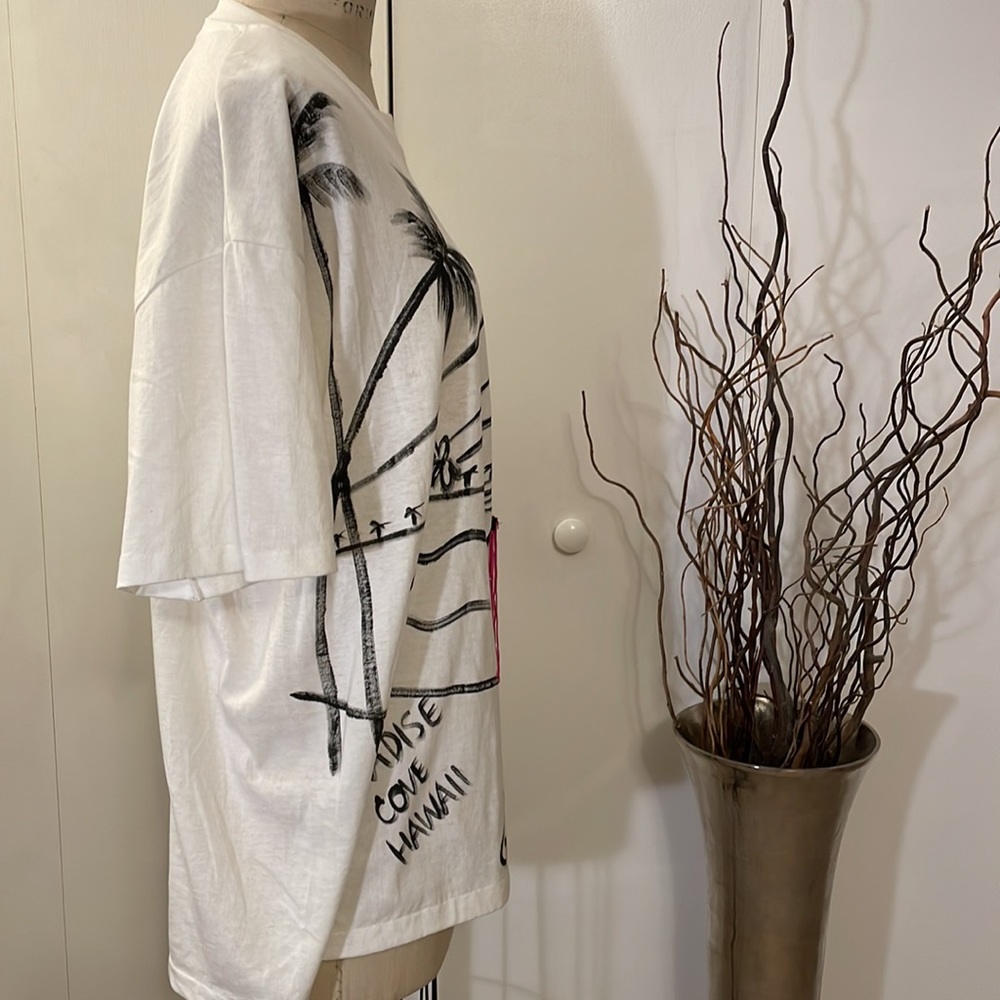 Hand painted Hawaiian t-shirt with fringe skirt - Picture 6 of 7